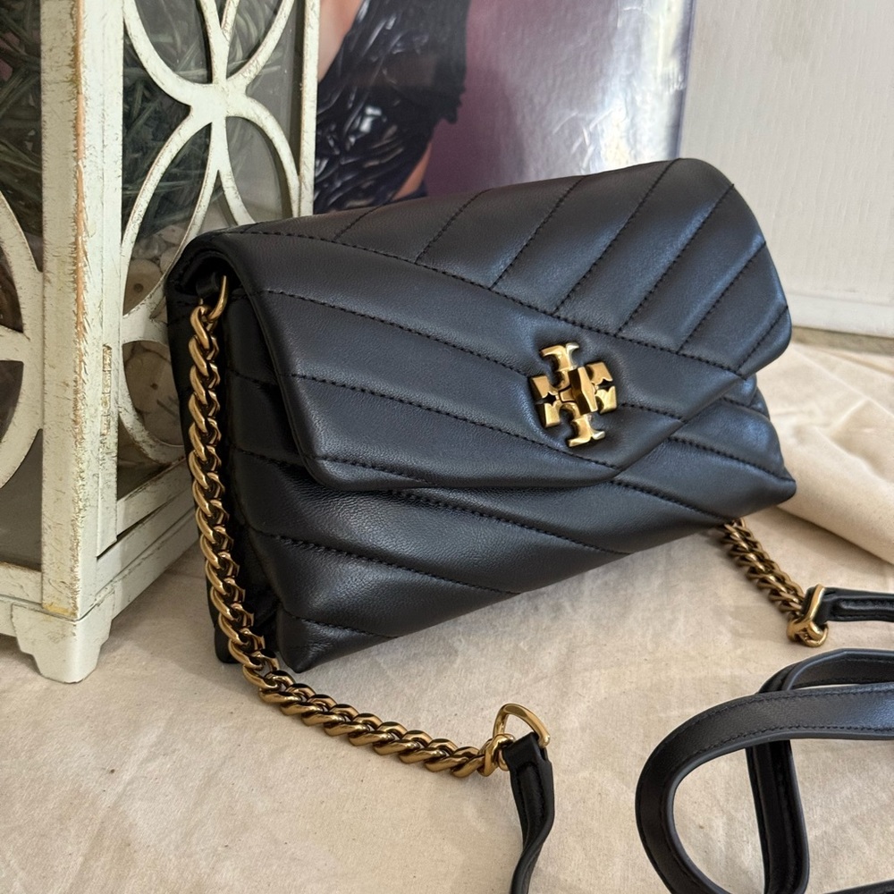 NWT 398Tory Burch Kira Chevron Chain crossbody in black